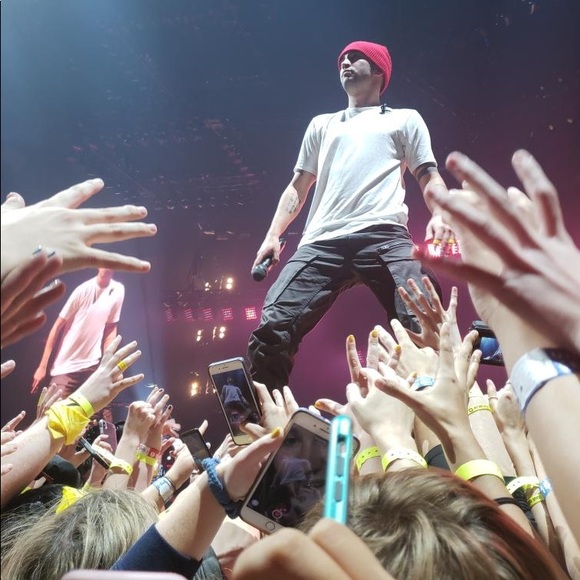 Meet your Posher, Jazmine - Picture 1 of 1